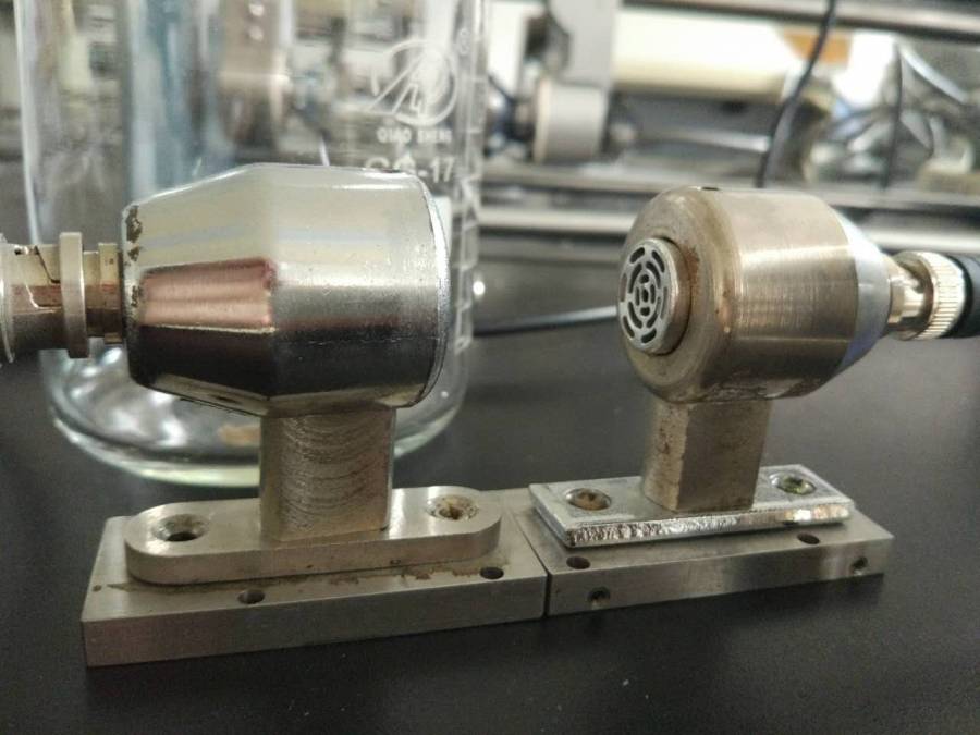 实验仪器1.jpg 实验仪器1.jpg